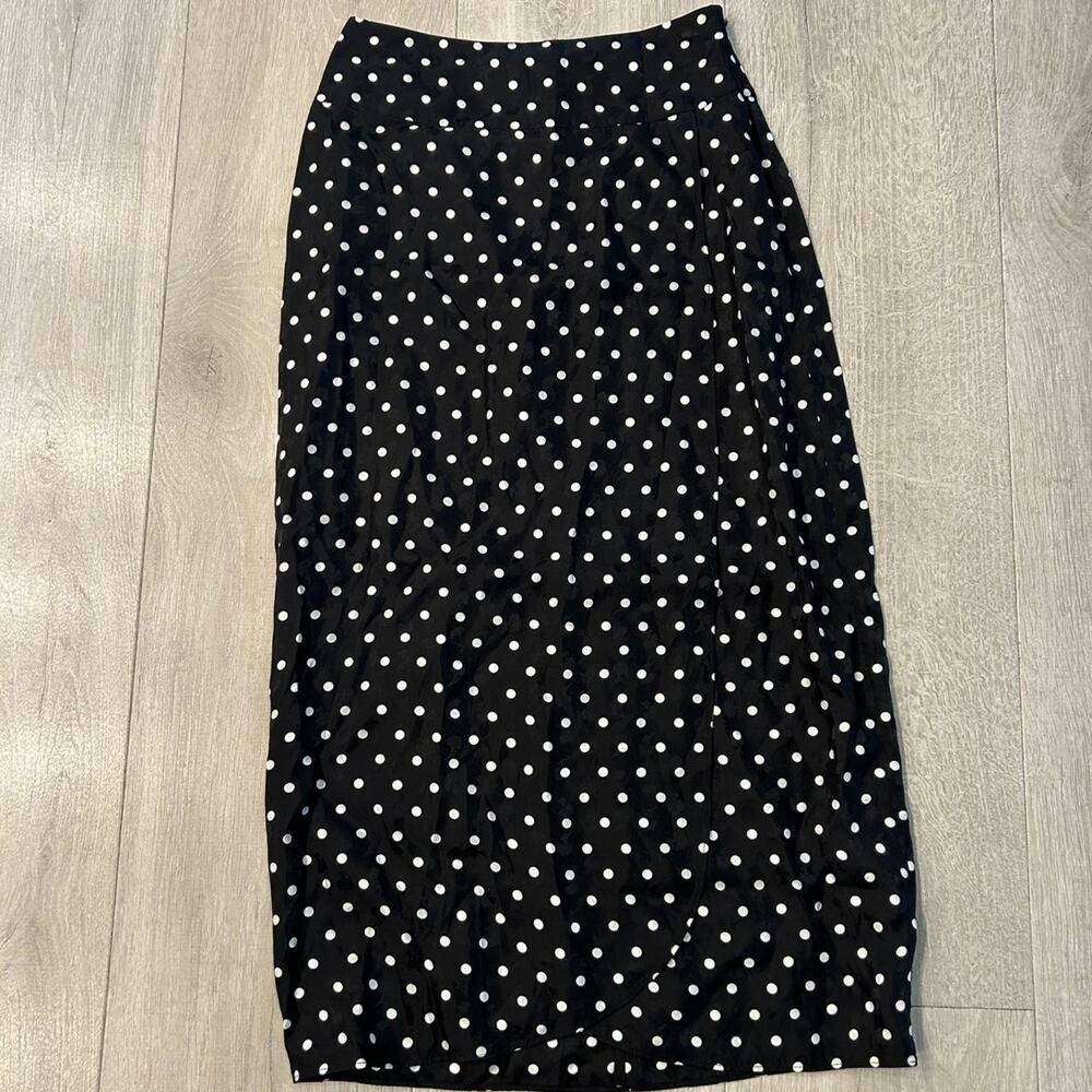 Kate Spade Cabana dot silk blend polka dot skirt. Size 2